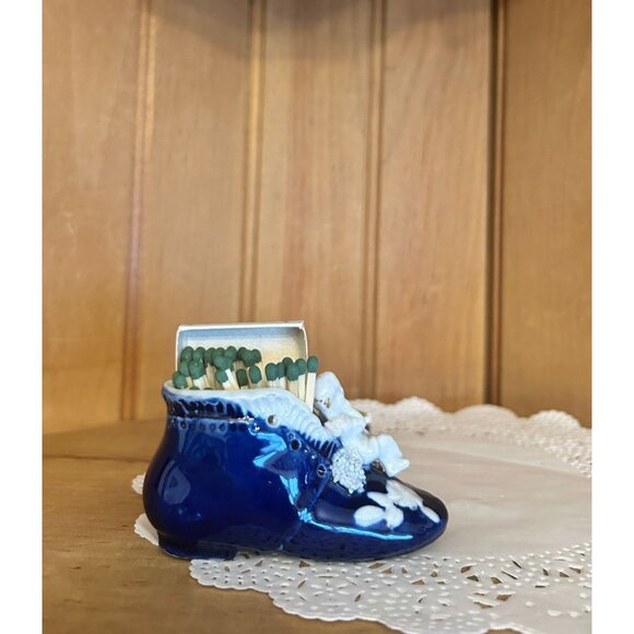 Antique Blue Porcelain Baby Shoe Figurine Cherub Flower Accents - Picture 7 of 7